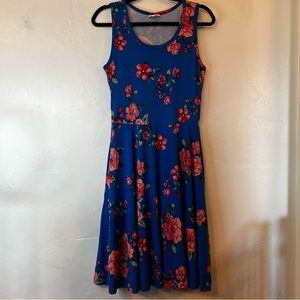 LuLaRoe Nicki Sleeveless A-Line Dress (with Pockets) Blue & Floral Size S